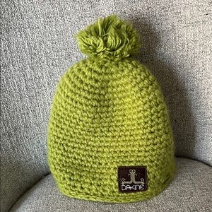 Dakine beanie wool knit hat wool blend pom pom windstopper lined green OS